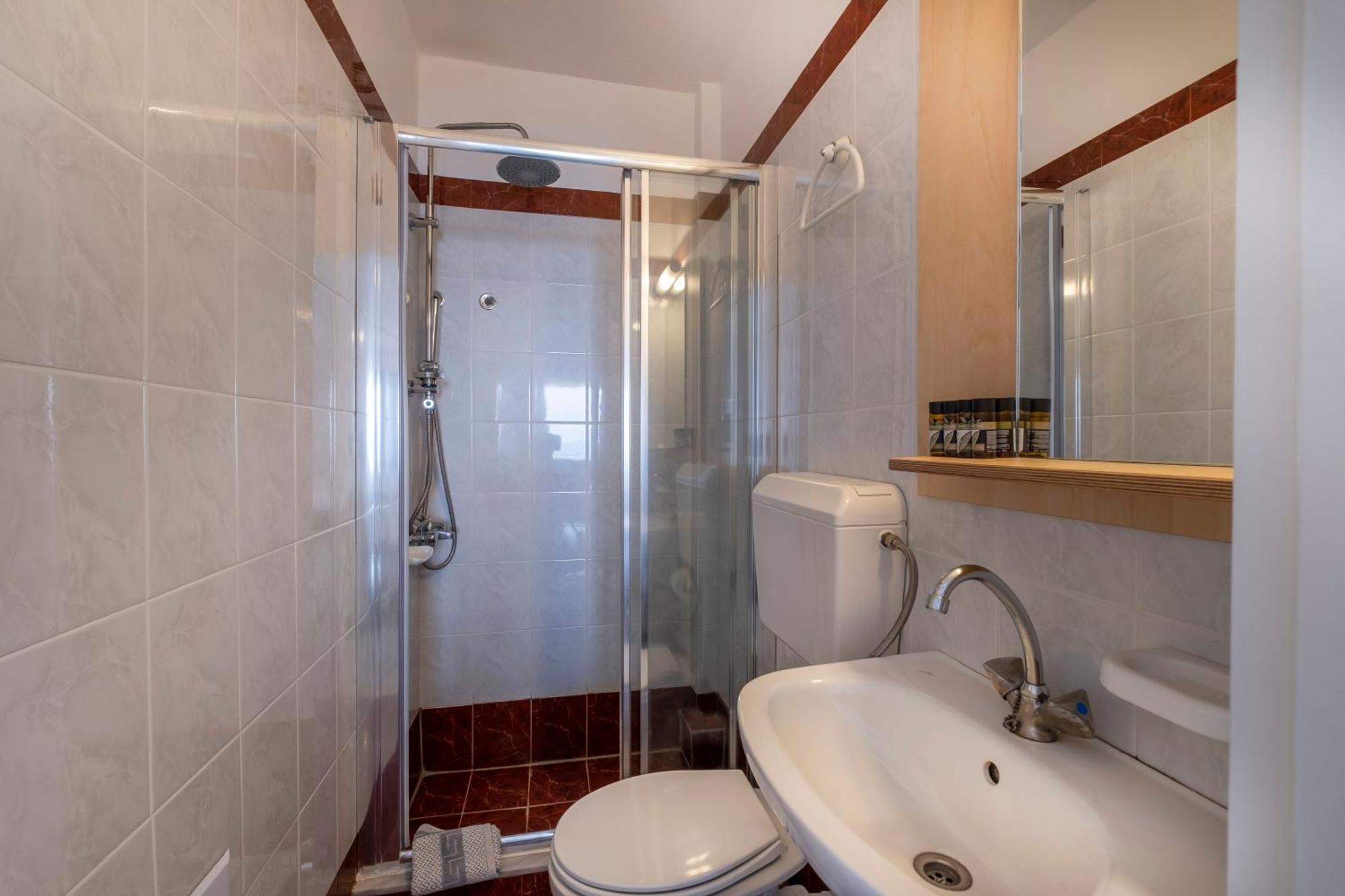 Meli Apartments & Villas Kiveri Exterior photo